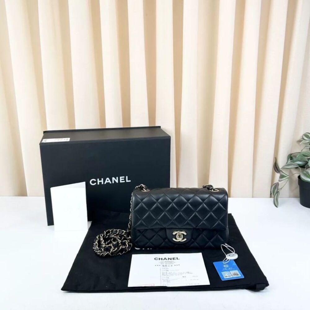 Chanel Women Pre-Loved Bag Very Good Condition